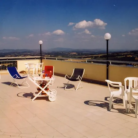 Hotel Angela 3*
