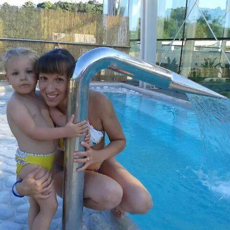 Angela Hotel 3*
