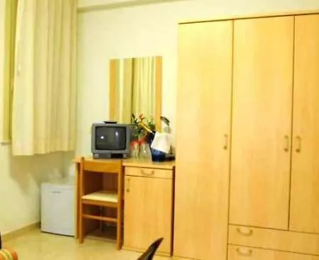 Angela Hotel 3*